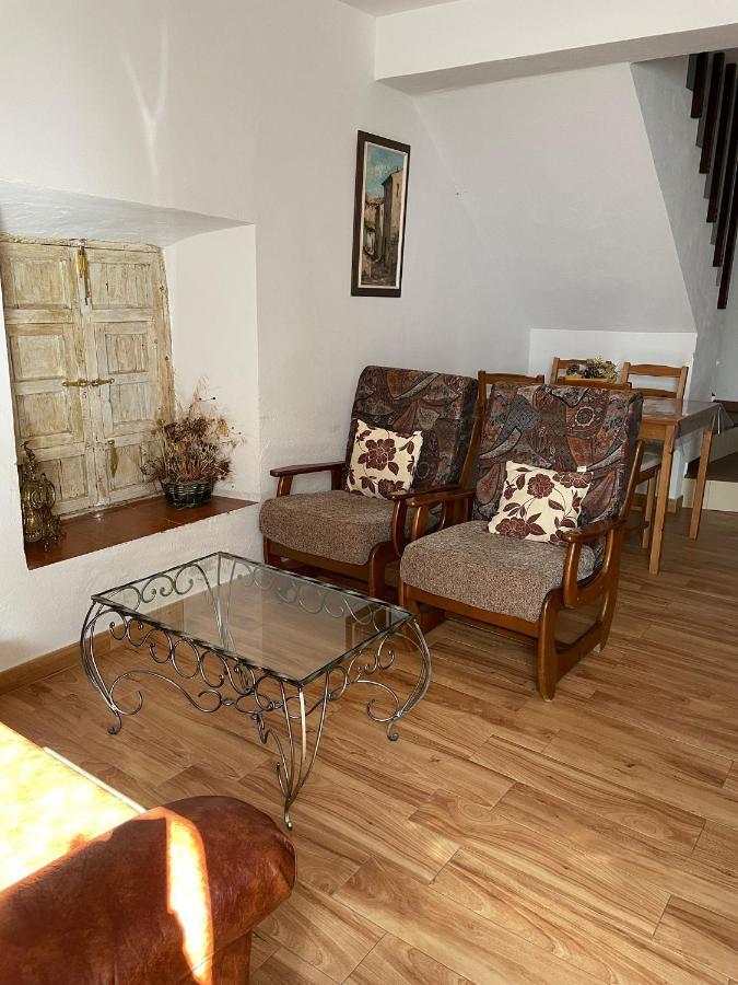 Alquiler Rural Cutar, Casa Robles Villa Exterior foto